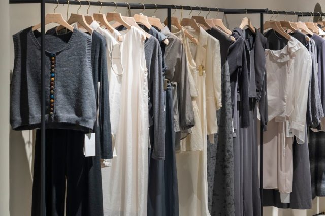 Hong Kong apparel imports edge down in Q1 2026