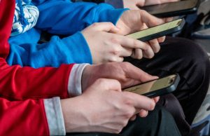 Will the under-16s social media ban work?