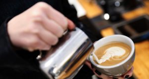 Drinkers seek a low-key buzz with low-caffeine beverages