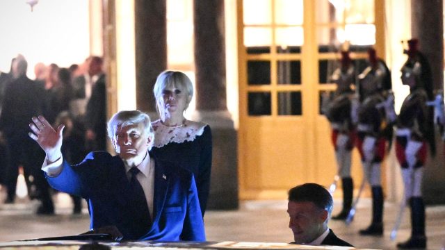 Trump and Iranian president sign 60-day truce