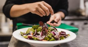 No stoves, no ovens: 8 recipes to keep the heat out of your summer cooking