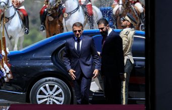 Explosions rock Damascus during Macron’s visit