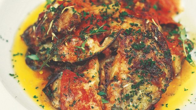 Baked aubergines with tomatoes, tarragon and crème fraîche