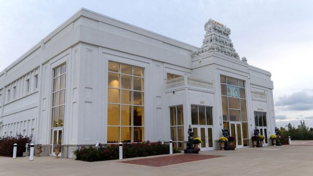 Threats rise against South Asians in the US